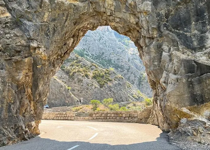 Le Reve Du Sud - לינה וארוחת בוקר 3*